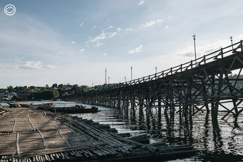 สะพานมอญ สะพานอุตตมานุสรณ์
